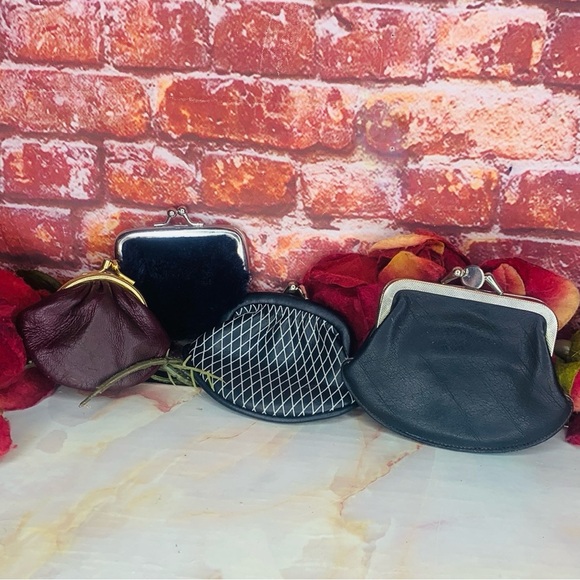 Handbags - Vintage Kisslock Change Purse Lot